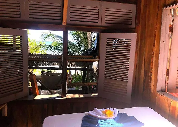 Bed & Breakfast Surfhost Garza