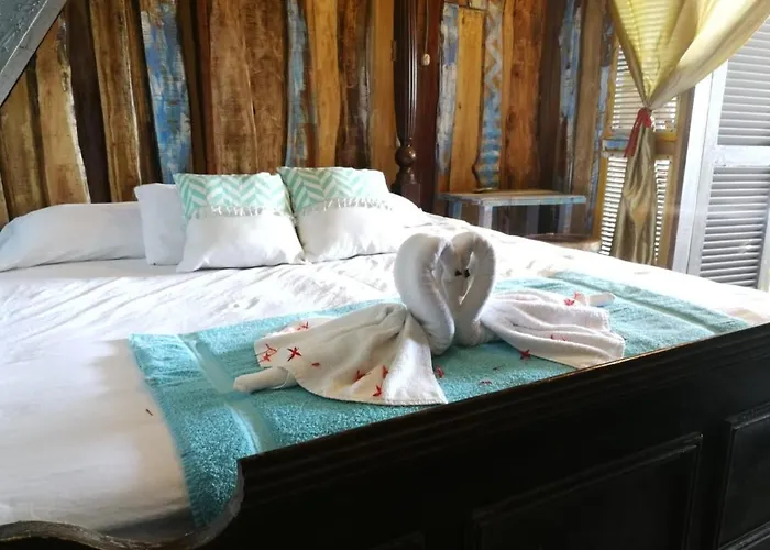 Bed & Breakfast Surfhost Garza