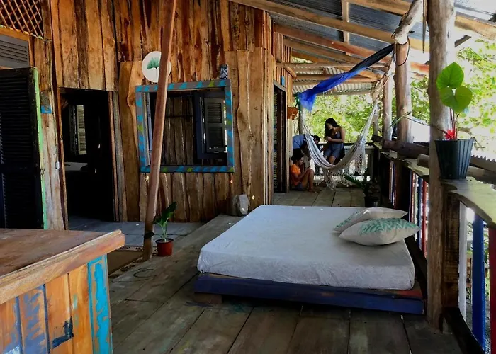 Surfhost Bed & Breakfast Garza